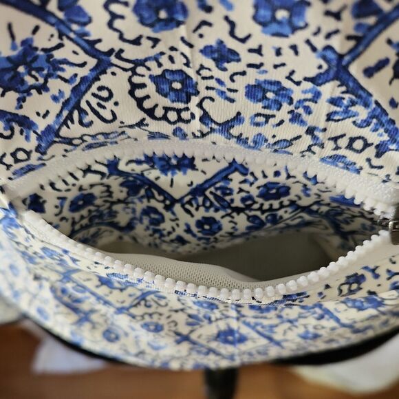 Hang Ten Womens Long Sleeve Rash Guard UPF 50+ XS Zipper Pocket Swim Shirt Sky - Picture 8 of 12